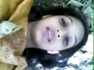 VID-20161217-PV0001-Bapatla (IAP) Telugu 26 yrs old unmarried hot and luxurious damsel fucked by her 29 yrs old unmarried lover privately in forest sex porn video